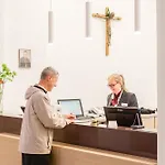 Hotel Kardinal Schulte Haus 3*