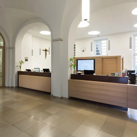 Kardinal Schulte Haus Hotel 3*