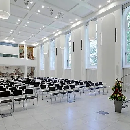 Kardinal Schulte Haus 3*