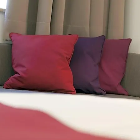 Kardinal Schulte Haus מלון 3*
