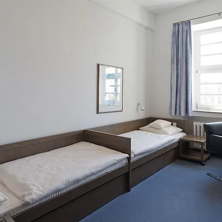 Ξενοδοχείο Kardinal Schulte Haus 3*