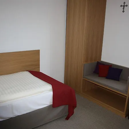 Kardinal Schulte Haus 3* Μπέργκις Γκλάντμπαχ