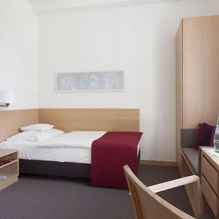 Hotel Kardinal Schulte Haus