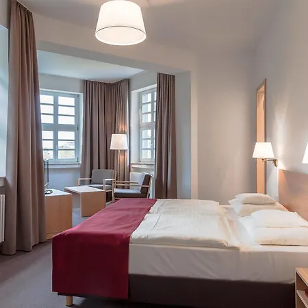 Kardinal Schulte Haus 3*
