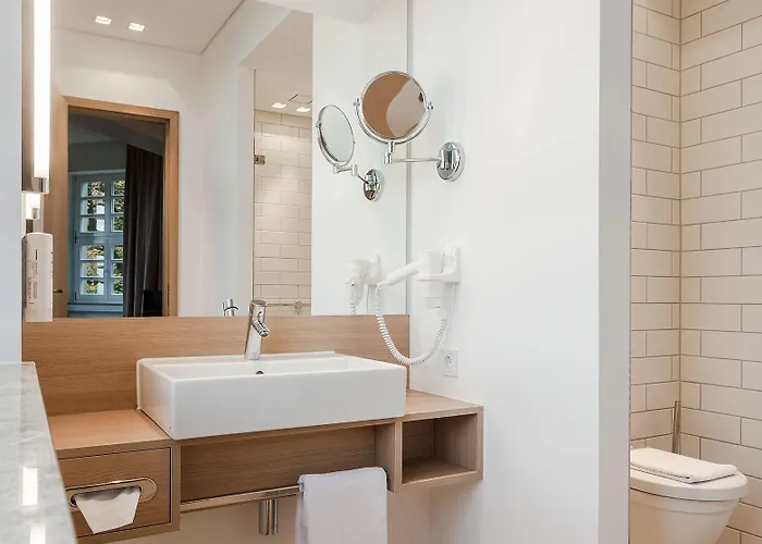 Hotel Kardinal Schulte Haus 3*