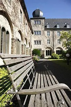 Kardinal Schulte Haus 3*