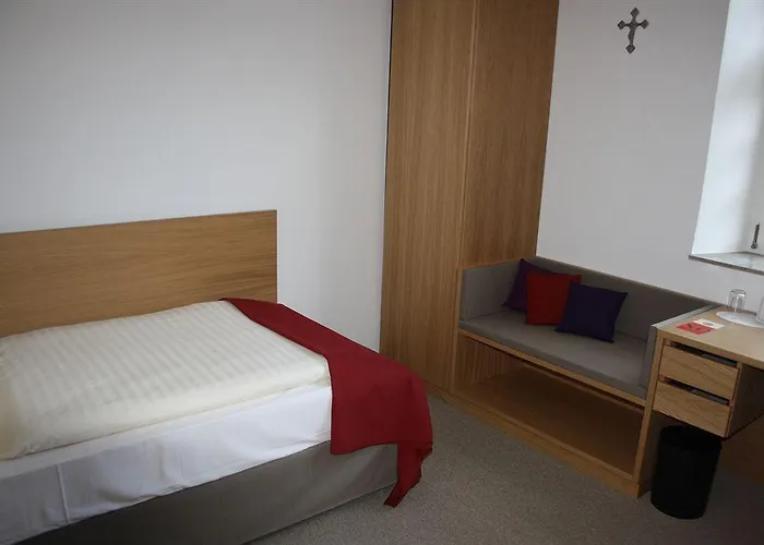 Kardinal Schulte Haus 3* Bergisch Gladbach